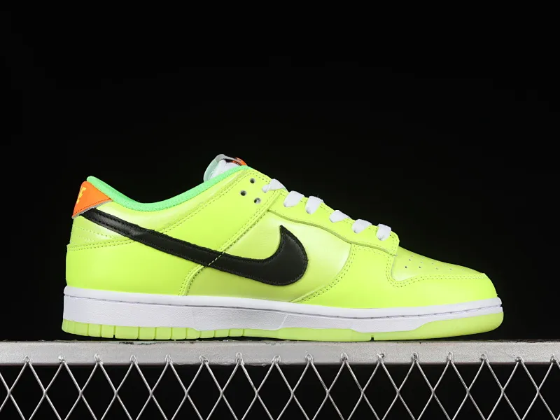 All categories Nk SB Dunk series Nk SB Dunk Low low-top sneakers Nk Dunk Low "Glow In The Dark" fluorescent green SB low-top sports and leisure sneakers FJ4610-702